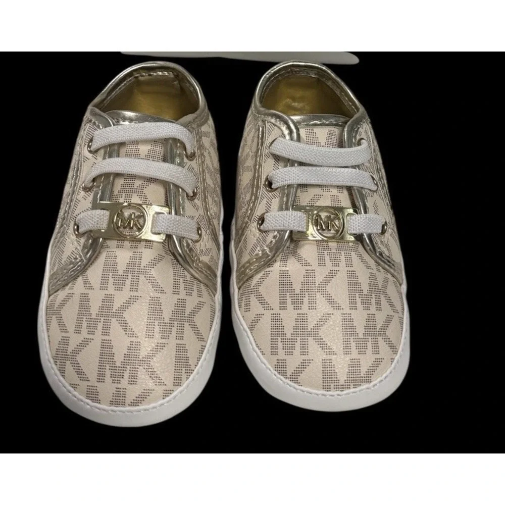Michael Kors Baby Borium Vanilla US Size 4 Crib Shoes MK Signature In Orig Box